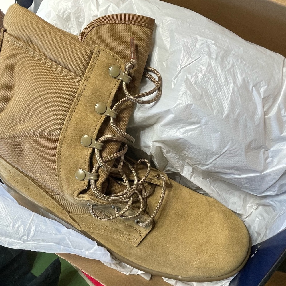 Thorogood Hotweather/safety Shoe